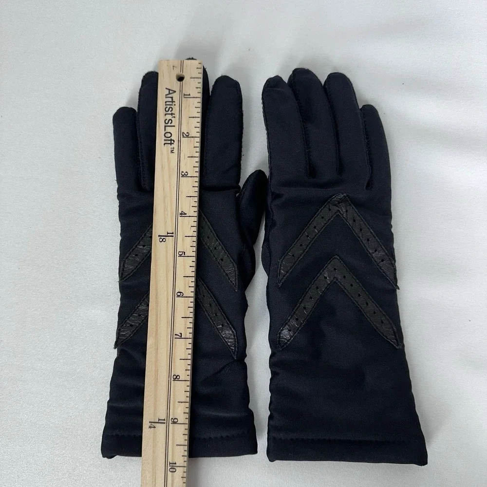 Isotoner Driving Gloves Women O/S Black Stretch Lined Leather Trim Chevron‎ VTG - Picture 8 of 8